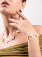 Luxurious 18k Gold Plating Four-Leaf Clover Reversible Bracelet