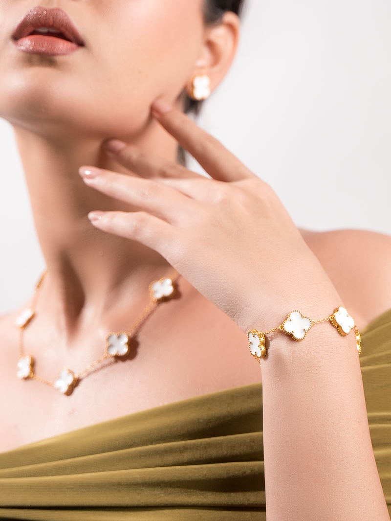 Luxurious 18k Gold Plating Four-Leaf Clover Reversible Bracelet