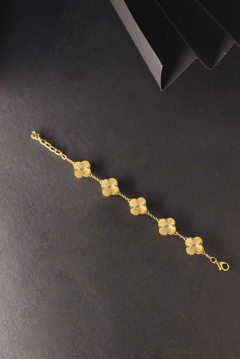 Luxurious 18k Gold Plating Four-Leaf Clover Jewelry Set - Necklace, Bracelet & Earrings (Combo Deal)