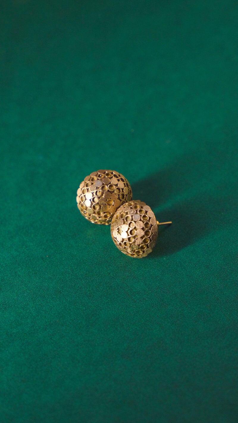 Royal studs